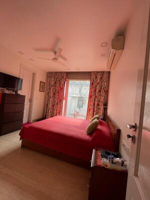3 BHK Builder Floor in Safdarjung, Delhi