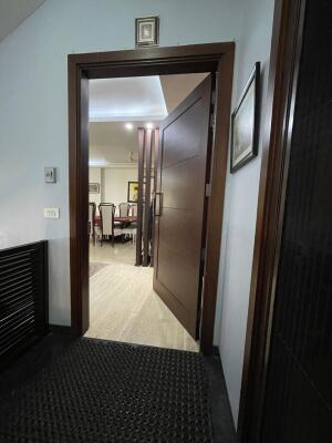 3 BHK Builder Floor in Safdarjung, Delhi