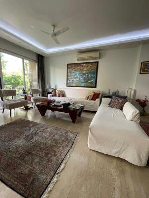 3 BHK Builder Floor in Safdarjung, Delhi