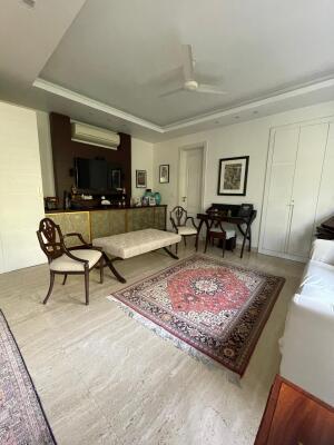 3 BHK Builder Floor in Safdarjung, Delhi