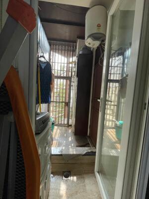 3 BHK Builder Floor in Safdarjung, Delhi