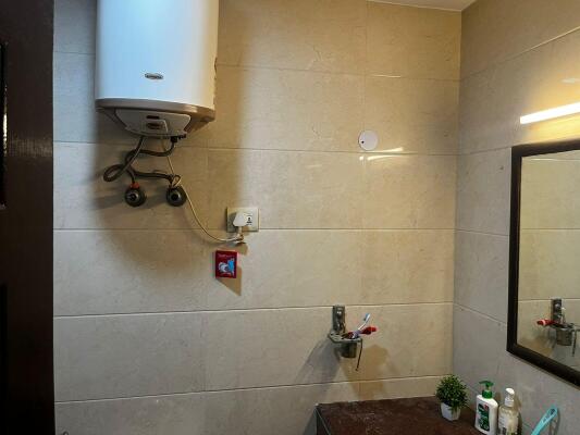 3 BHK Flat in Sector 61, Noida