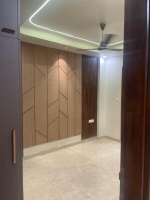 4 BHK Builder Floor in Punjabi Bagh West, Delhi