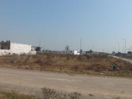 Residential land / Plot in Yamuna Expressway, Greater Noida