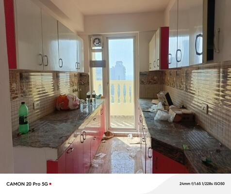 2 BHK Flat in Sector 70, Faridabad