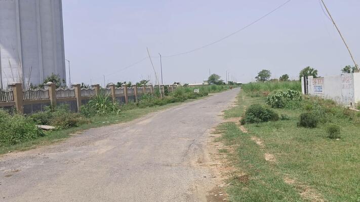 Residential land / Plot in Yamuna Expressway, Greater Noida