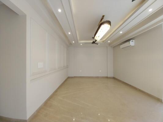 4 BHK Builder Floor in Sushant Lok Phase 2, Gurgaon