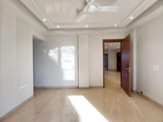4 BHK Builder Floor in Sushant Lok Phase 2, Gurgaon