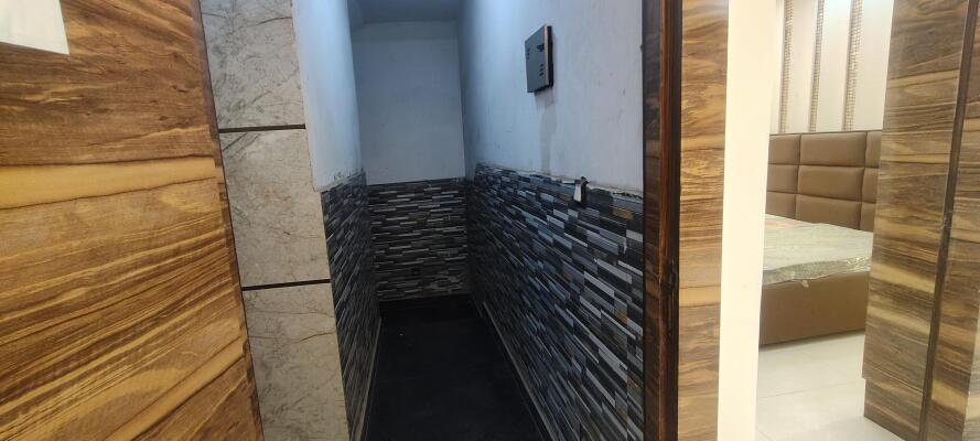 4 BHK Builder Floor in Uttam Nagar, Delhi