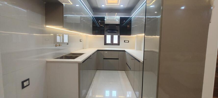 4 BHK Builder Floor in Uttam Nagar, Delhi