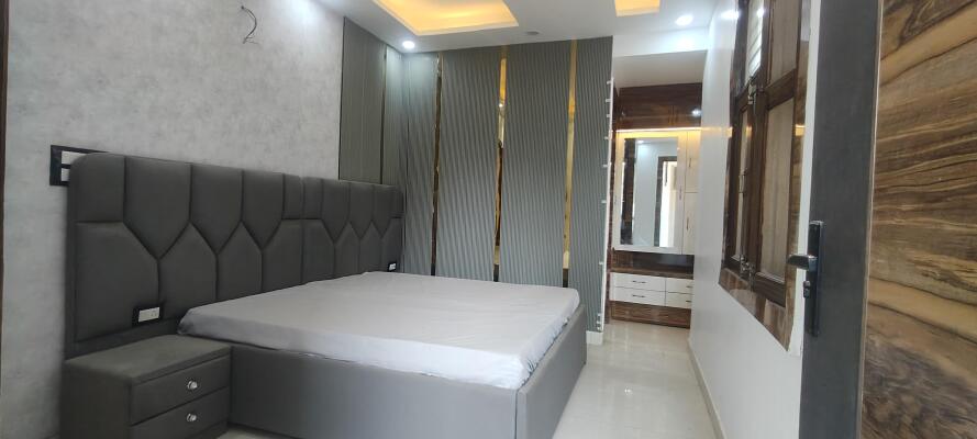 4 BHK Builder Floor in Uttam Nagar, Delhi
