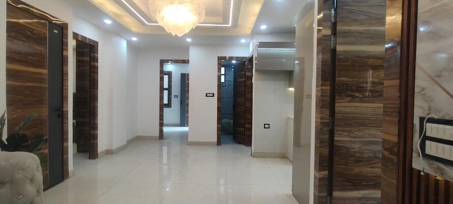 4 BHK Builder Floor in Uttam Nagar, Delhi