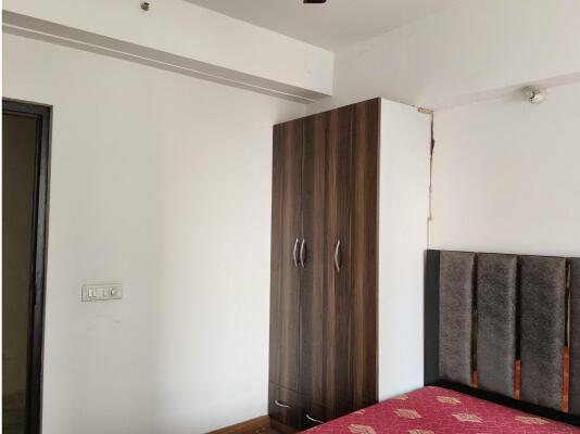 2 BHK Flat in Sector 70, Faridabad