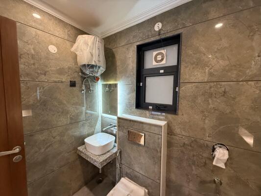 3 BHK Builder Floor in Sector 9, Gurgaon