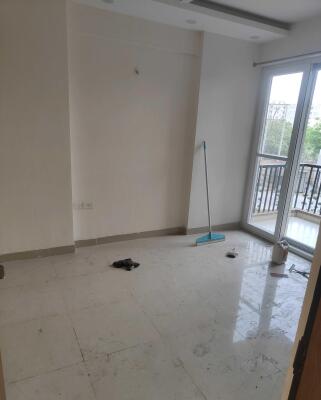3 BHK Flat in Sector 107, Noida
