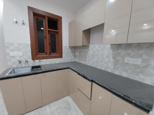 2 BHK Triplex Builder Floor in Sector 73, Noida