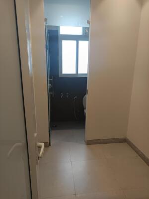 3 BHK Independent Builder Floor in Block C Defence Colony, Delhi