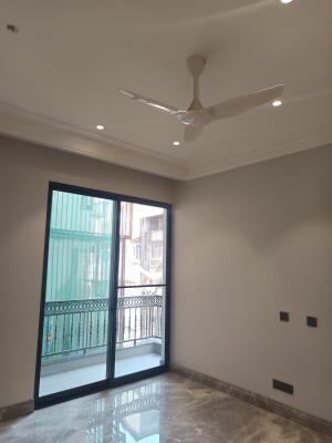 3 BHK Independent Builder Floor in Block C Defence Colony, Delhi