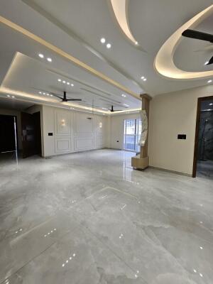4 BHK Independent Builder Floor in Greenfield Colony, Faridabad