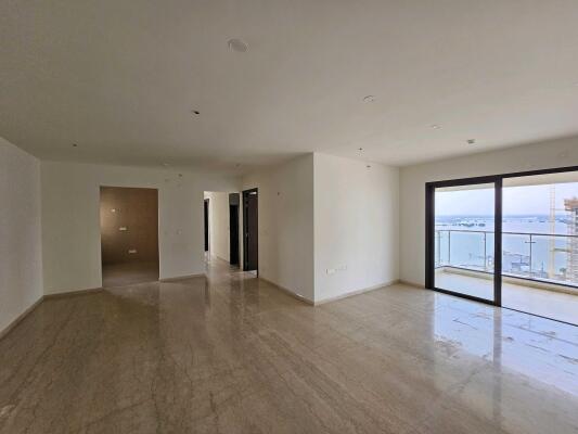 4 BHK Flat in Marine Drive, Kochi