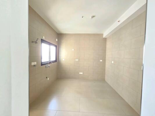 4 BHK Flat in Marine Drive, Kochi