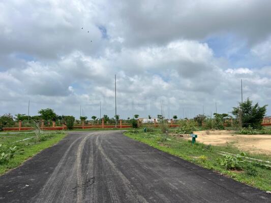 Residential land / Plot in Yamuna Expressway, Greater Noida