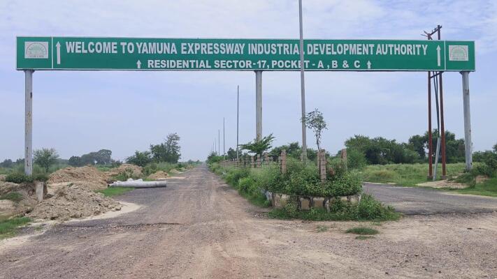 Residential land / Plot in Yamuna Expressway, Greater Noida