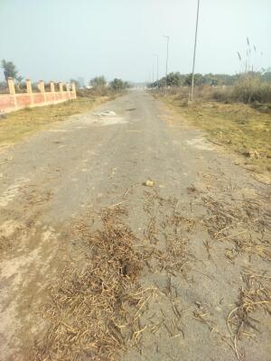Residential land / Plot in Yamuna Expressway, Greater Noida