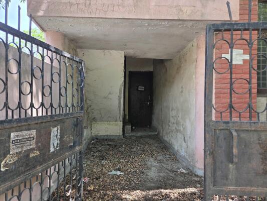 2 Bedroom House in Sector Xu 1, Greater Noida