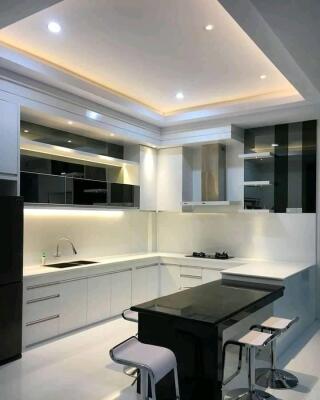 3 BHK Flat in Thangavelu Street, T Nagar