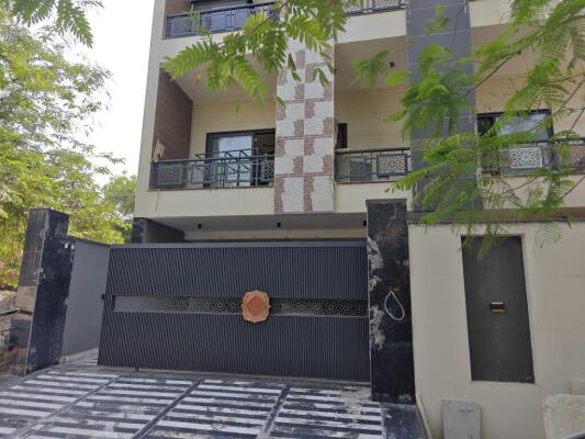 Residential land / Plot in Sector 51, Noida