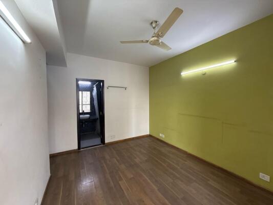 2 BHK Flat in Sector 110, Noida