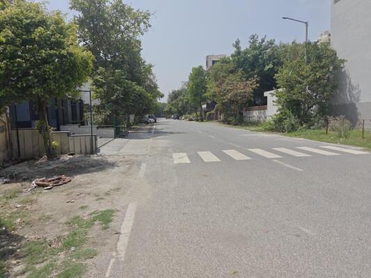 Residential land / Plot in Sector 40, Noida