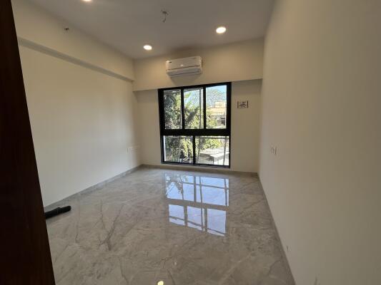 2 BHK Flat in Malad West, Mumbai