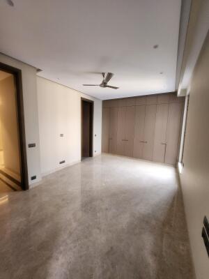 4 BHK Builder Floor in CR Park, Delhi