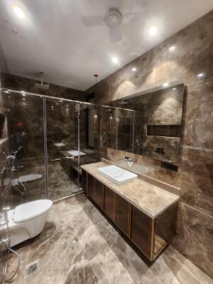 4 BHK Builder Floor in CR Park, Delhi