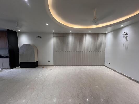 3 BHK Builder Floor in Sector 8 Dwarka, Delhi