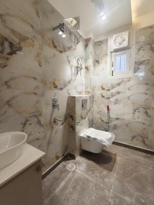 3 BHK Builder Floor in Block H Kali Nagar, Delhi