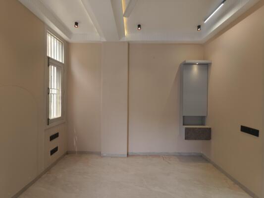 3 BHK Builder Floor in Block H Kali Nagar, Delhi