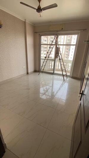 4 BHK Flat in Sector 45, Noida
