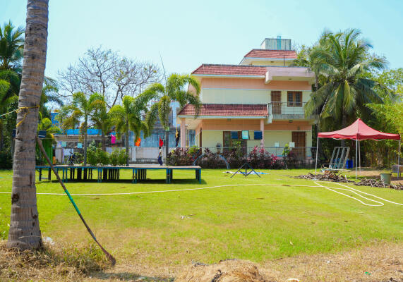 Residential land / Plot in Uthandi, ECR