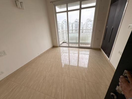 2 BHK Flat in Sector 48, Gurgaon