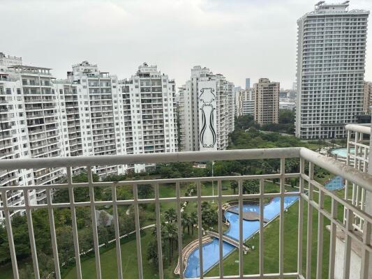 2 BHK Flat in Sector 48, Gurgaon