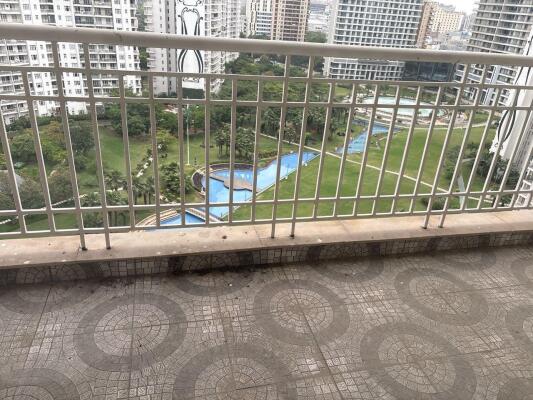 2 BHK Flat in Sector 48, Gurgaon