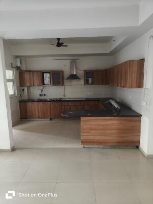 4 BHK Flat in Sector 107, Noida