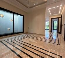 4 BHK Builder Floor in Geetanjali Enclave, Delhi