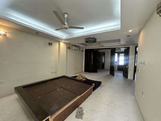 3 BHK Builder Floor in Defence Colony, South Delhi