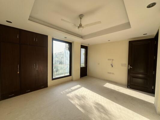 3 BHK Builder Floor in Defence Colony, South Delhi