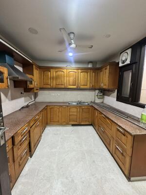 3 BHK Builder Floor in Defence Colony, South Delhi