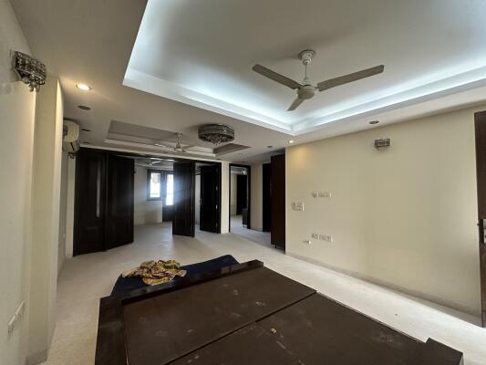 3 BHK Builder Floor in Defence Colony, South Delhi
